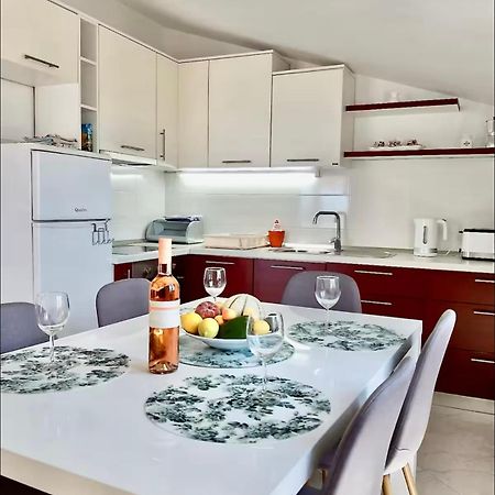 Apartmani Attila トロギール エクステリア 写真